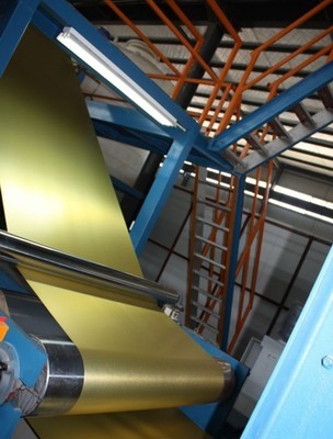 江蘇鑫美新材料科技 專注金屬拉絲加工，詳解拉絲鋁卷的價格、廠家與產品應用